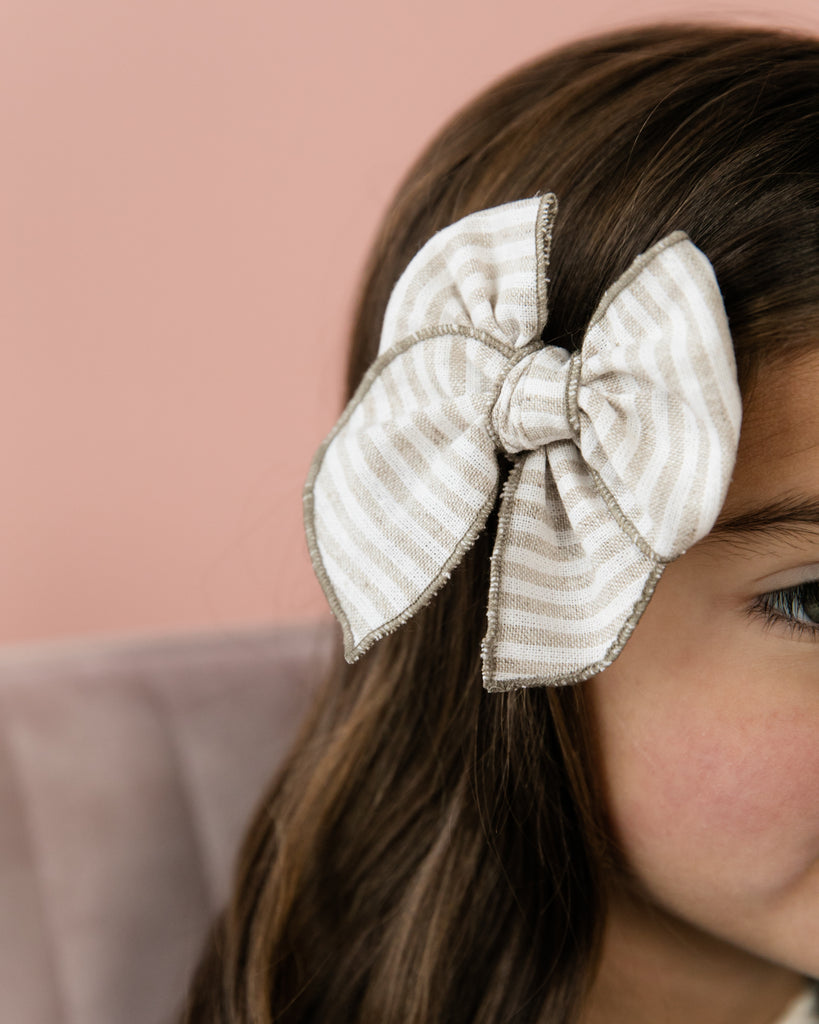 January - Stripe Petite Party Bow