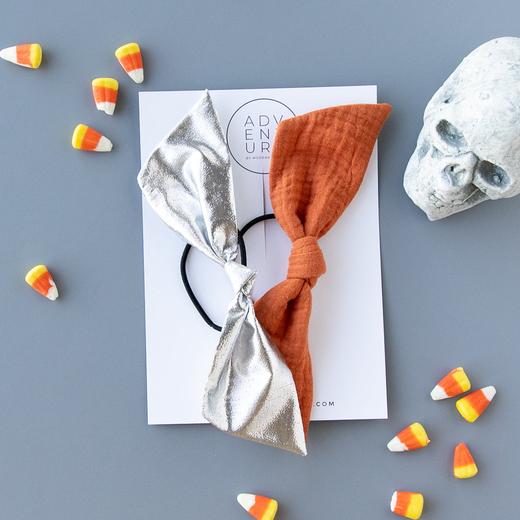October 2023 Modern Knot Set