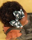 September - Daisy Oversized Hand-tied