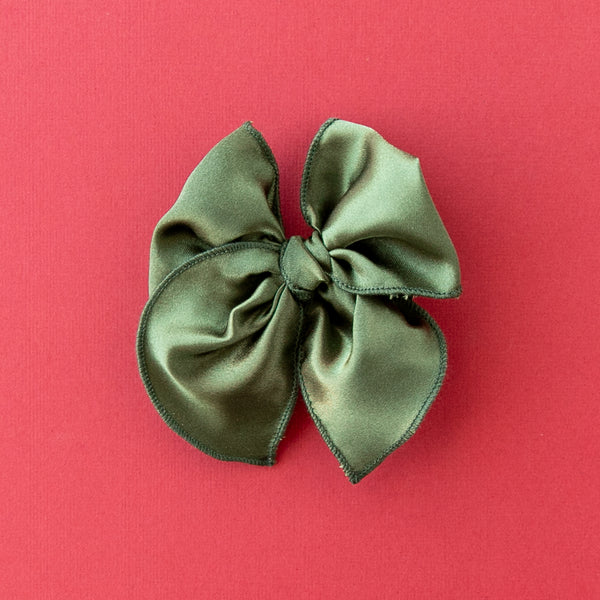 December - Green Satin Petite Party Bow