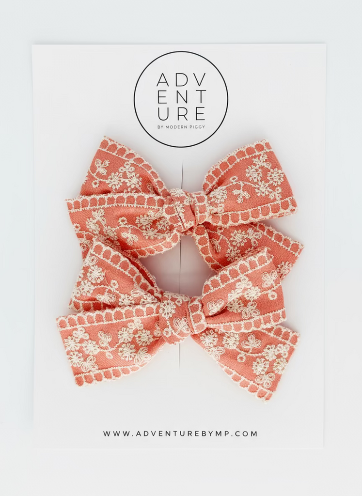 Pigtail Add-On (1 Additional Bow)