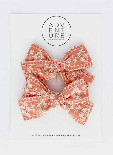 Pigtail Add-On (1 Additional Bow)